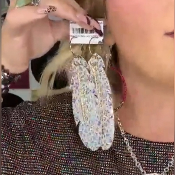 Cheetah print statement earrings - Picture 2 of 2